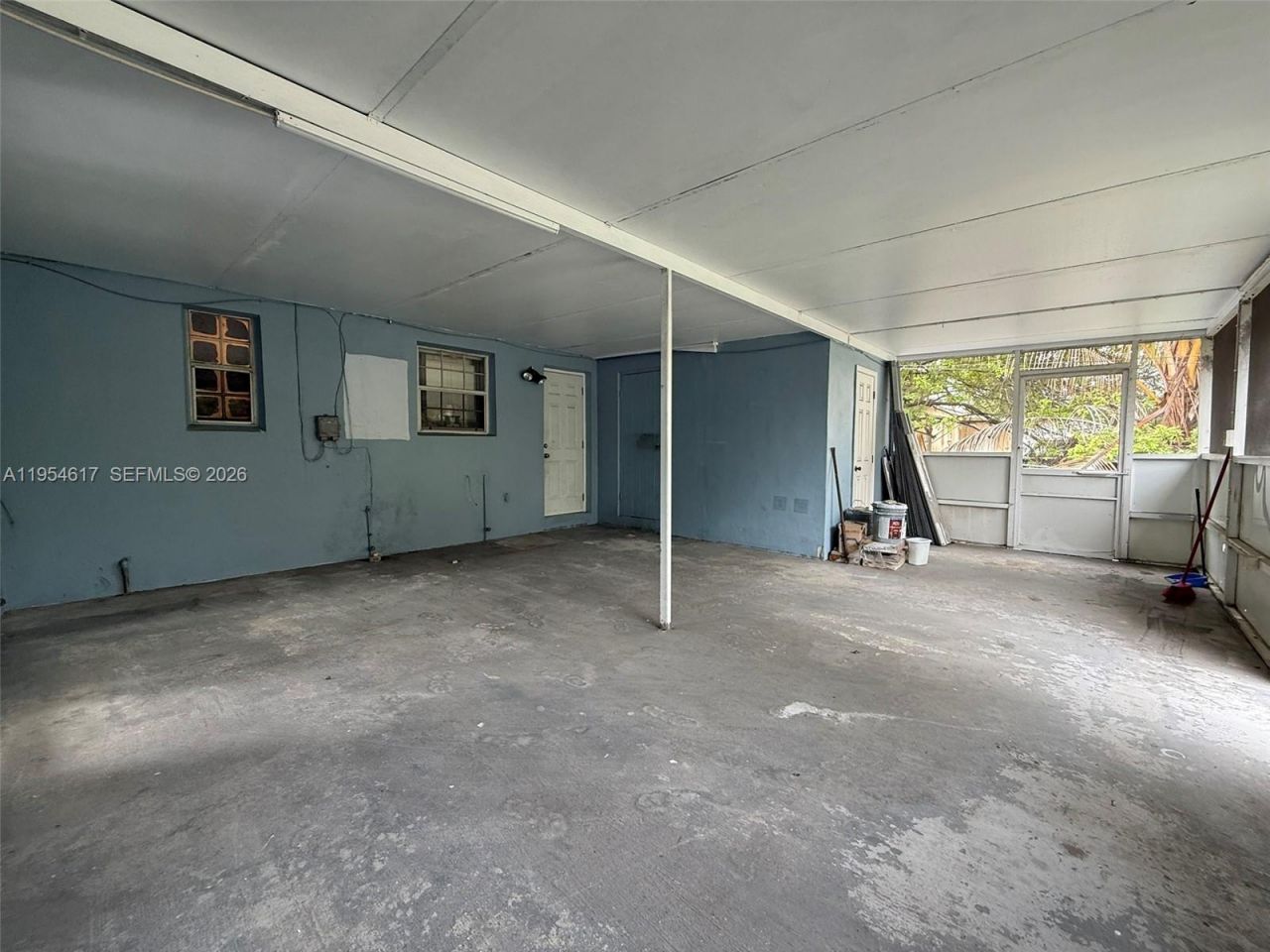 9825 SW 54th St, Miami, FL 33165 Photo