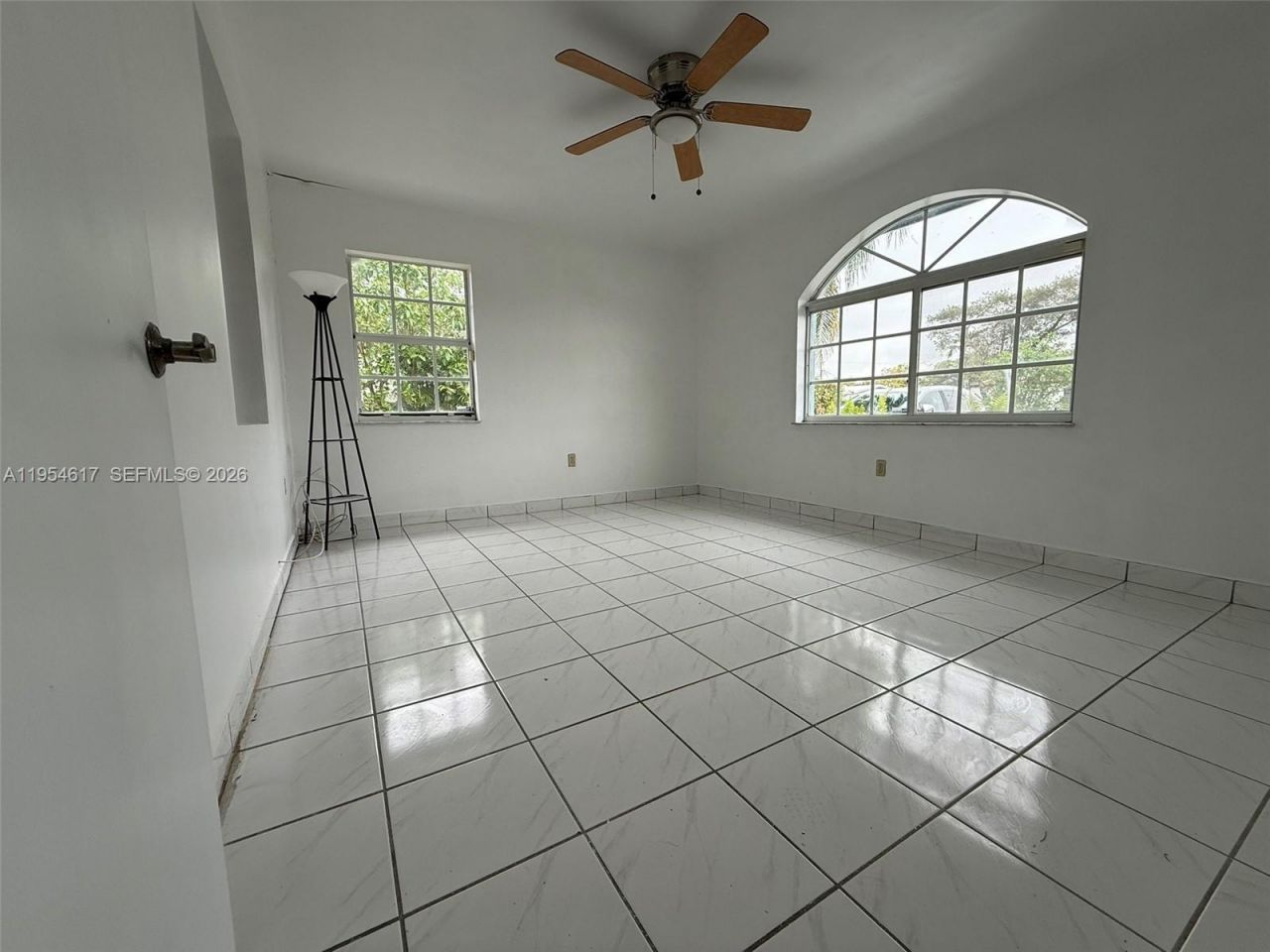 9825 SW 54th St, Miami, FL 33165 Photo