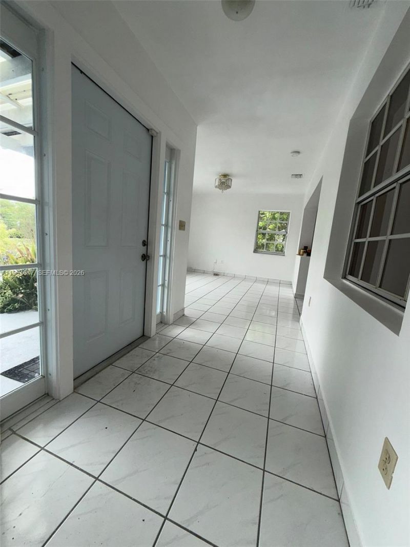 9825 SW 54th St, Miami, FL 33165 Photo