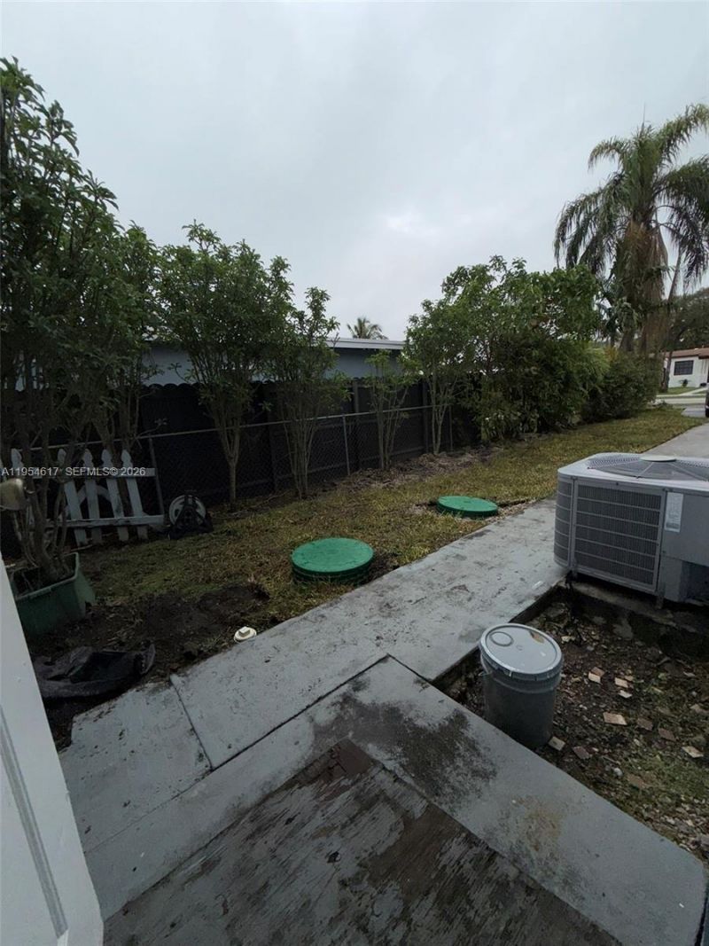 9825 SW 54th St, Miami, FL 33165 Photo