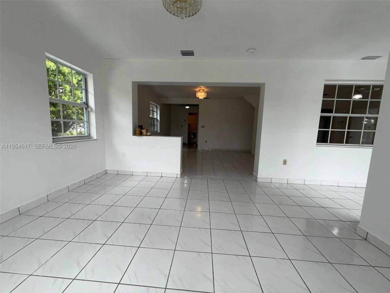 9825 SW 54th St, Miami, FL 33165 Photo