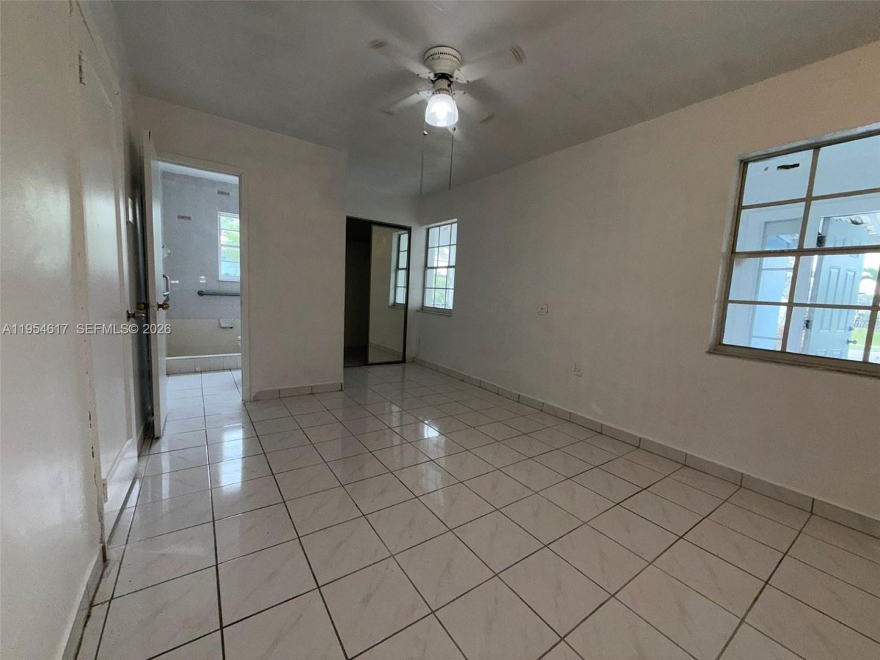 9825 SW 54th St, Miami, FL 33165 Photo