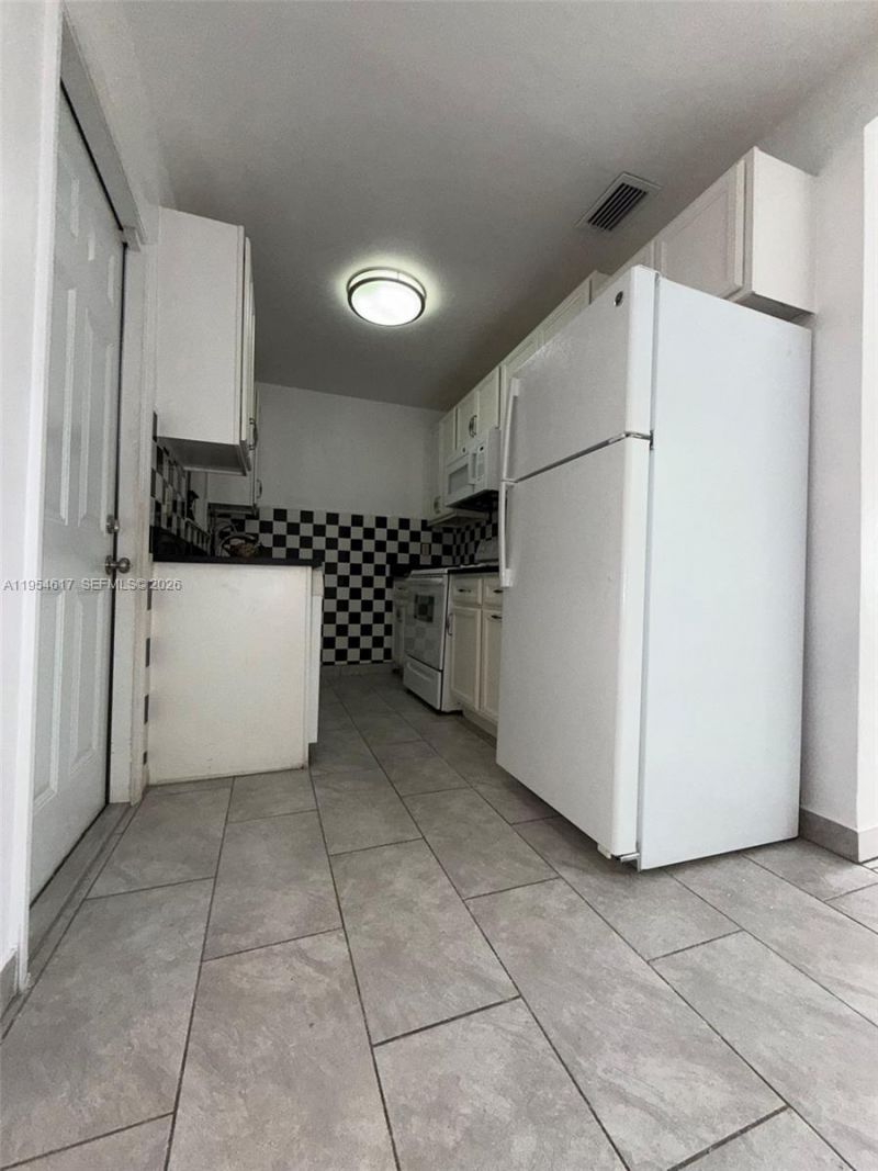 9825 SW 54th St, Miami, FL 33165 Photo