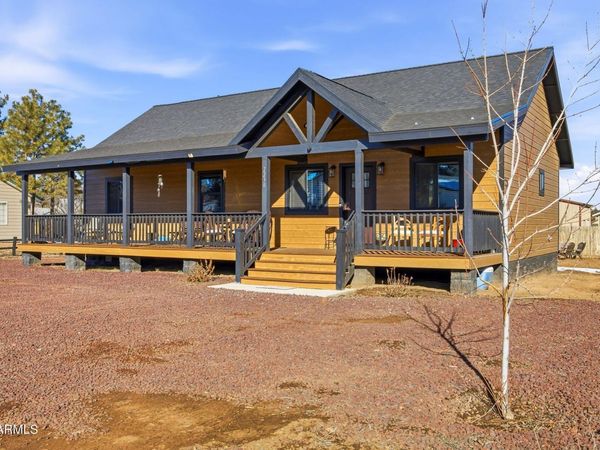 2230 PAGE Drive, Overgaard, AZ 85933