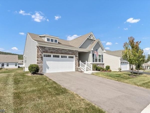51 Mountain View Ln, Mansfield, NJ 07865