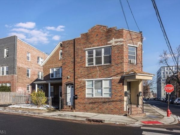 29 William St, Orange, NJ 07050