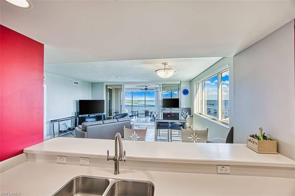 2090 W First St , Unit 1810, Fort Myers, FL 33901 Photo