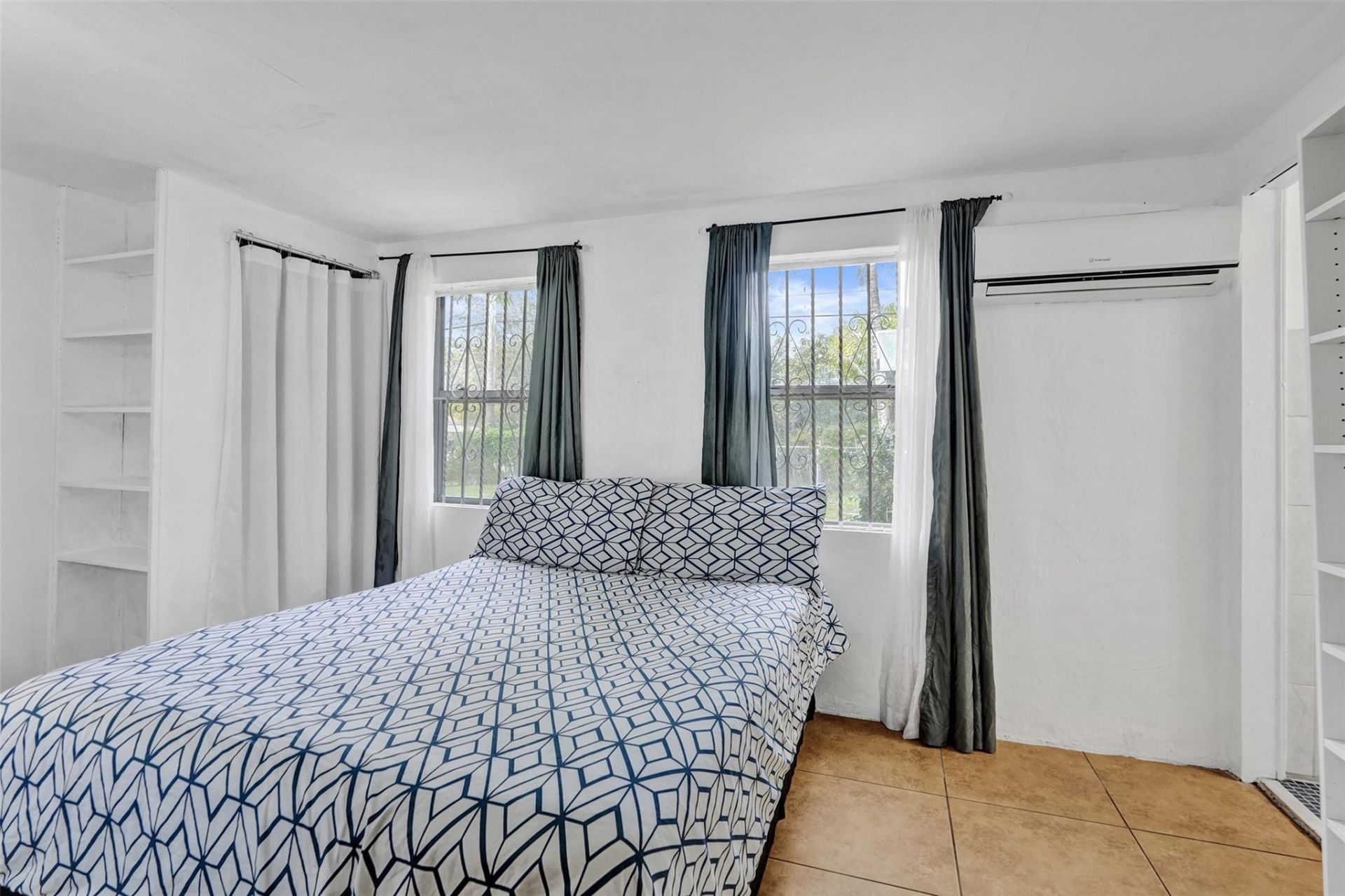 14115 NE 11th Avenue, North Miami, FL 33161 Photo