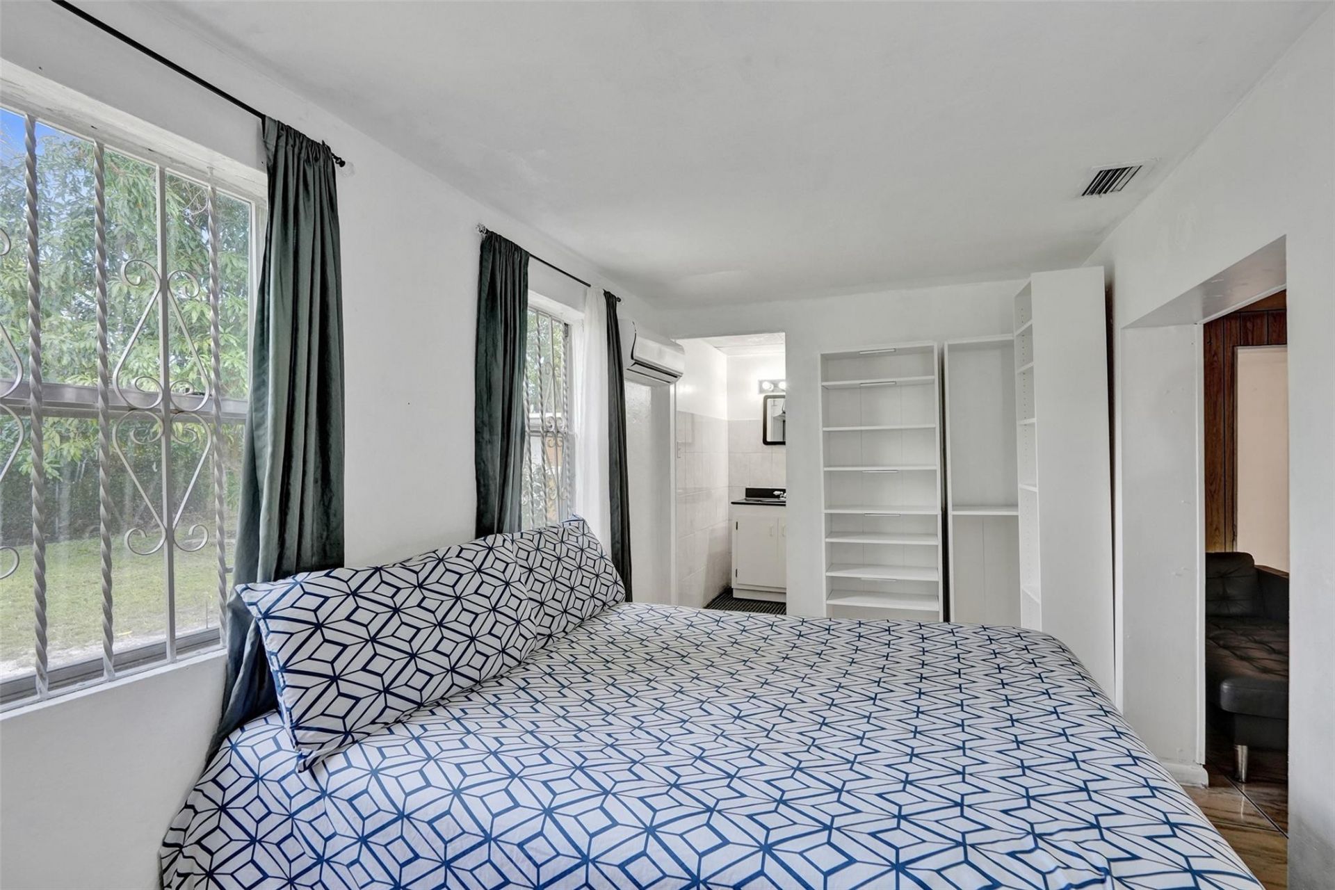 14115 NE 11th Avenue, North Miami, FL 33161 Photo