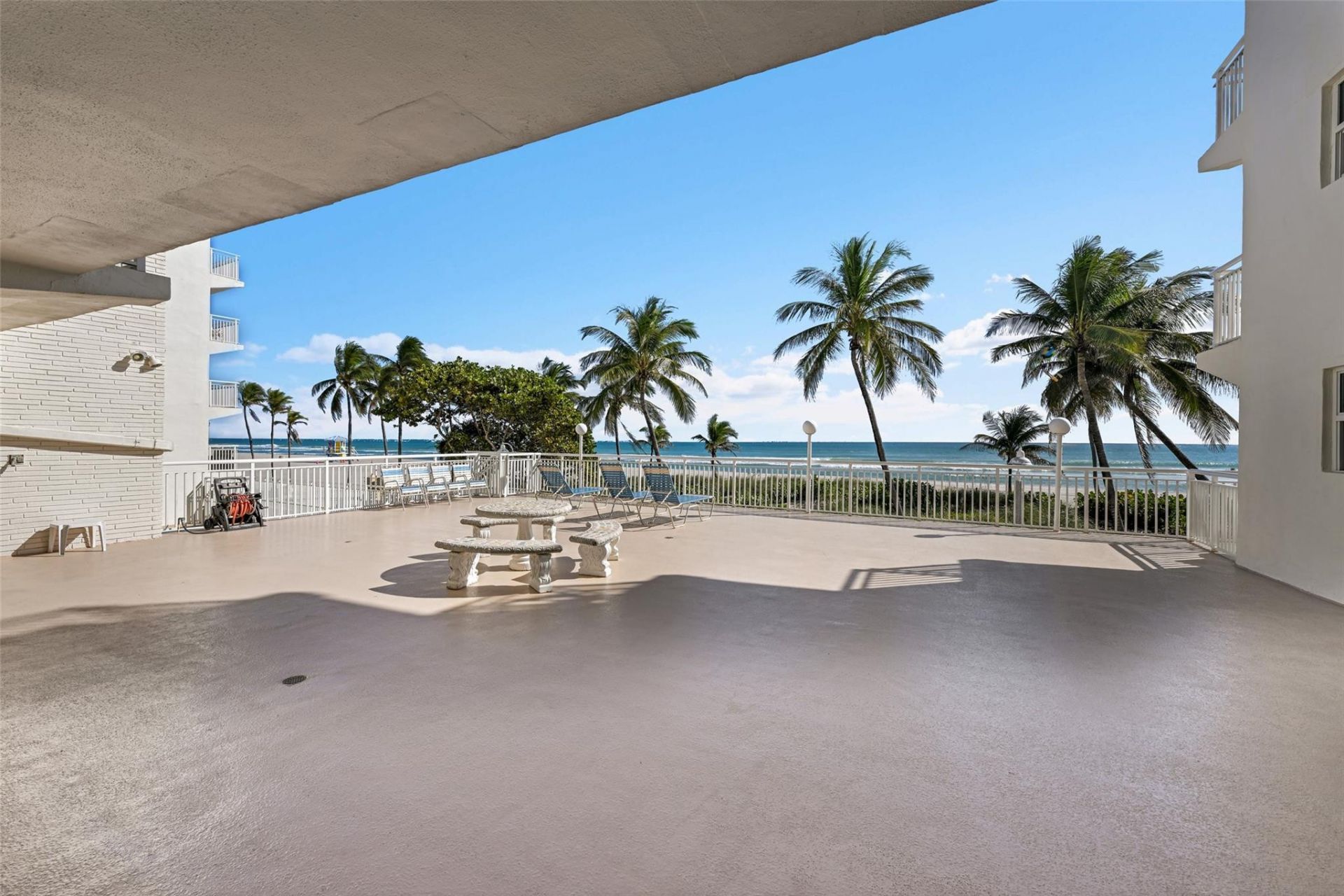 901 S Surf Road, Unit 203, Hollywood, FL 33019 Photo