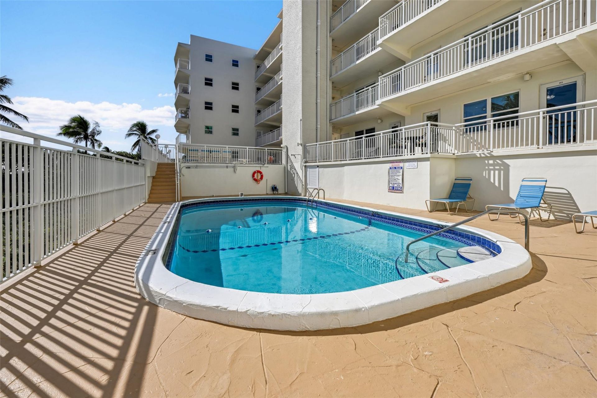 901 S Surf Road, Unit 203, Hollywood, FL 33019 Photo