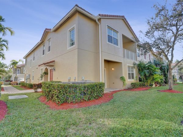 9075 Plymouth Place, Unit 9075, Tamarac, FL 33321