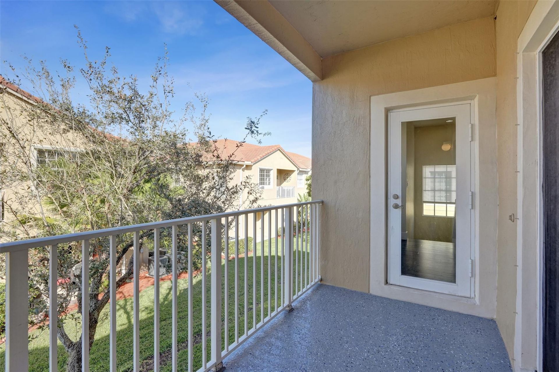 9075 Plymouth Place, Unit 9075, Tamarac, FL 33321 Photo