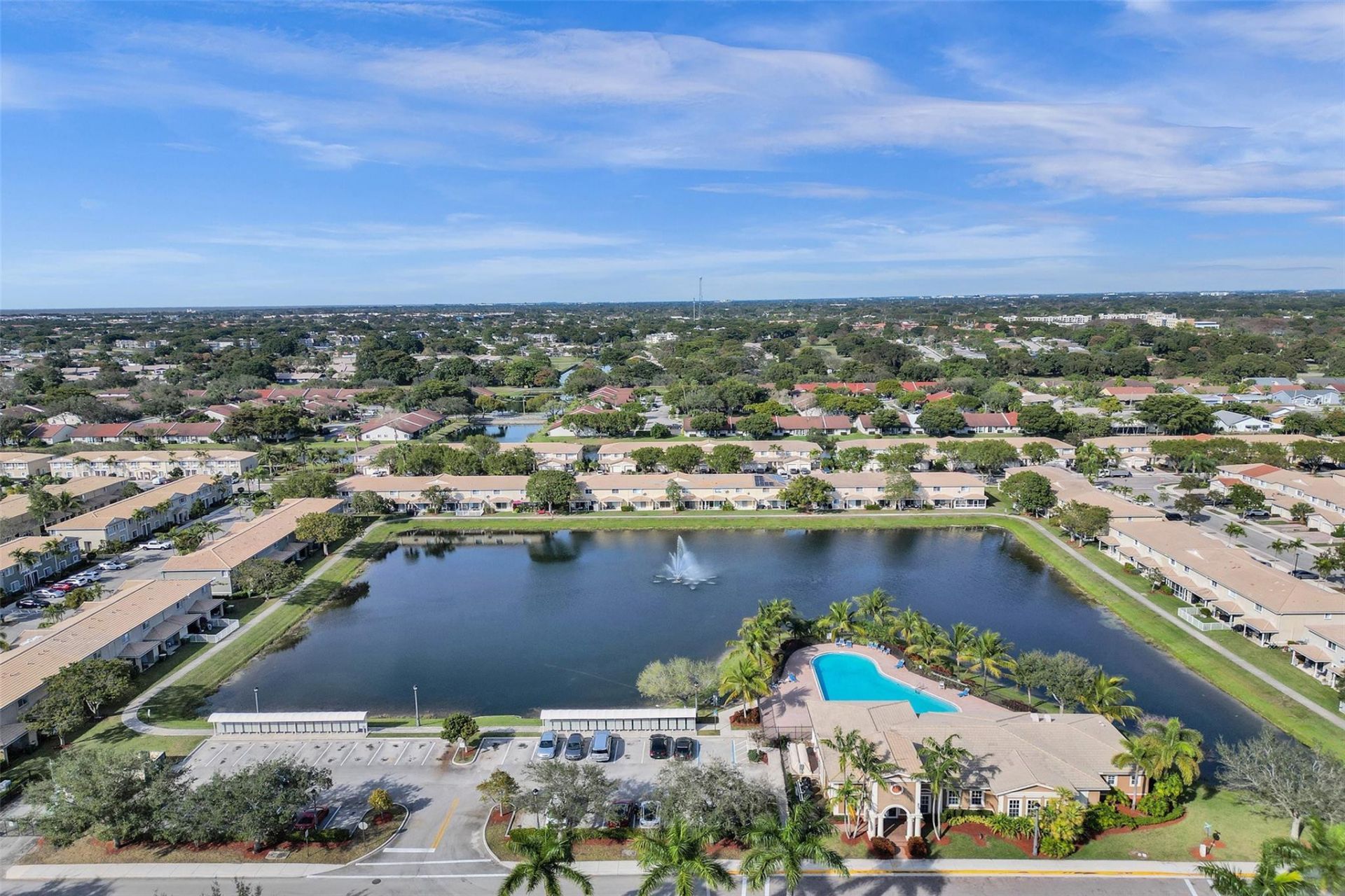 9075 Plymouth Place, Unit 9075, Tamarac, FL 33321 Photo