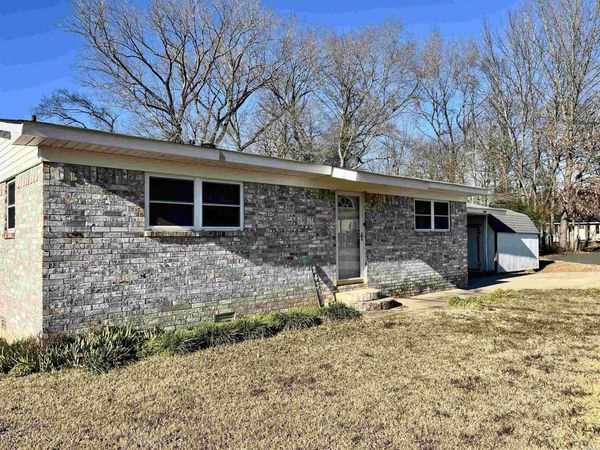243 ELMWOOD Drive, Hot Springs, AR 71913