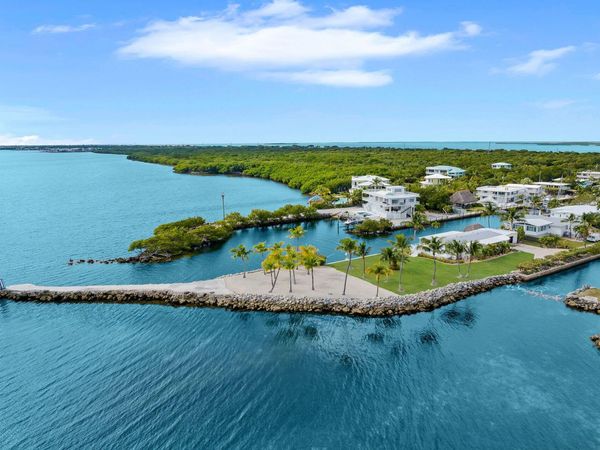 76 Ocean Drive, KEY LARGO, FL 33037