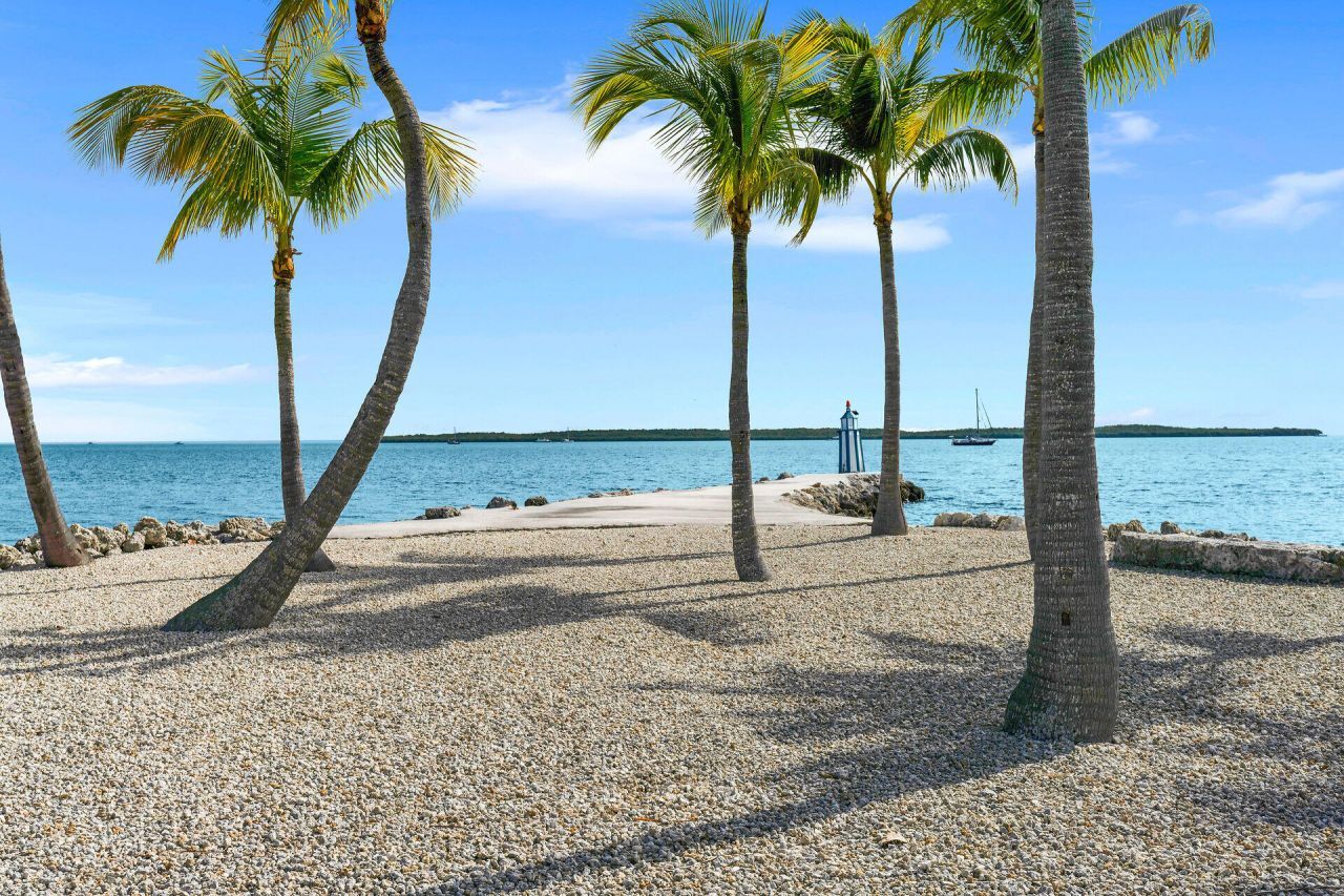 76 Ocean Drive, Key Largo, FL 33037 Photo