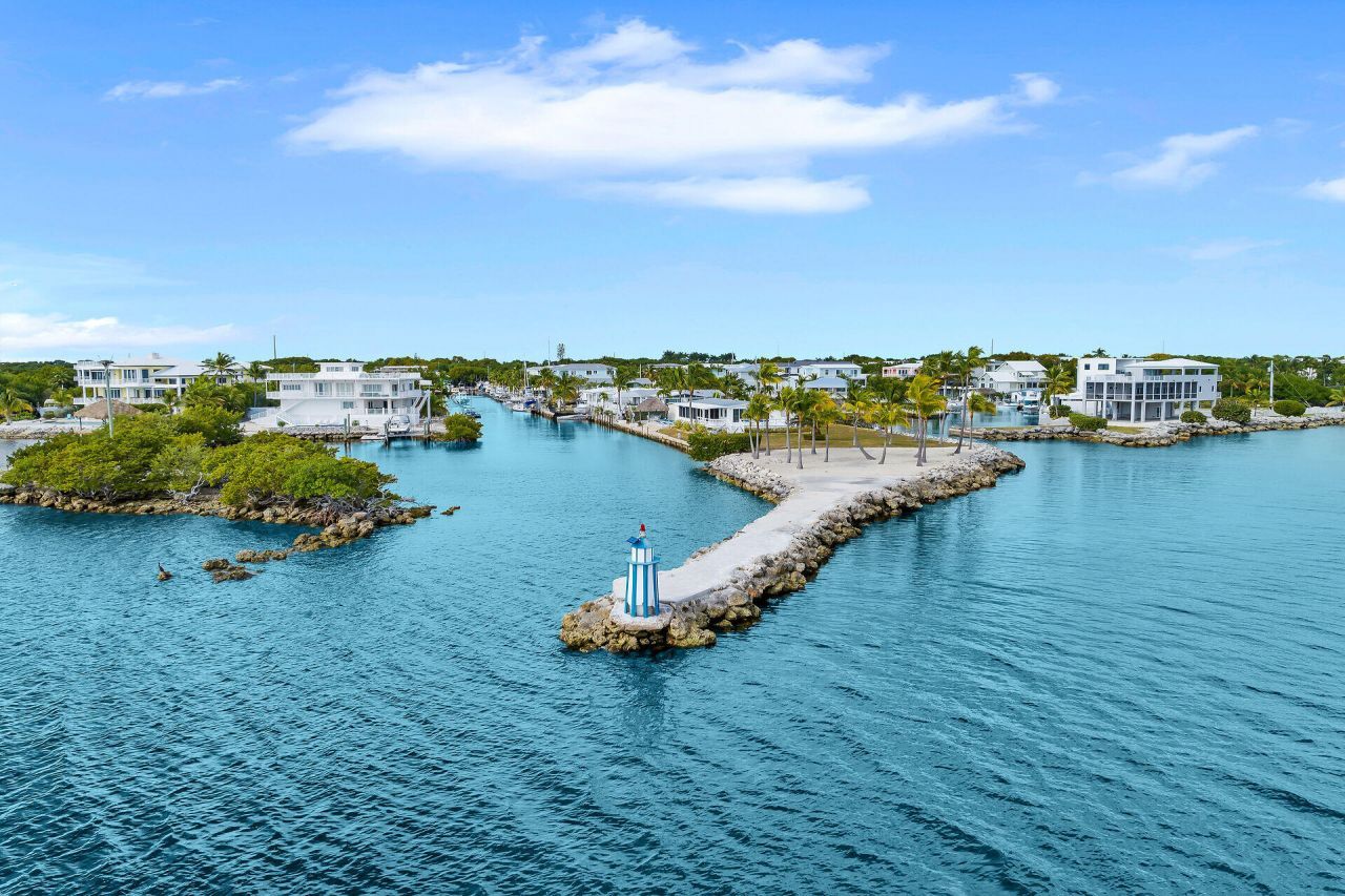 76 Ocean Drive, Key Largo, FL 33037 Photo