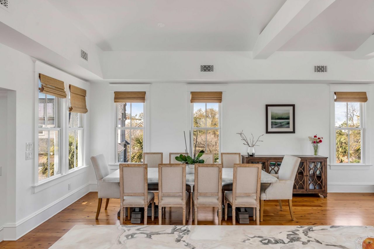 904 Middle Street Photo 12