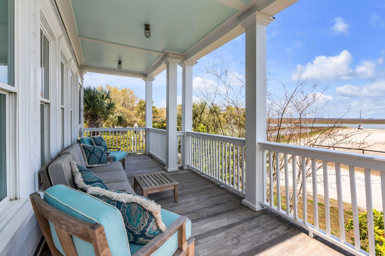 904 Middle Street Photo 33