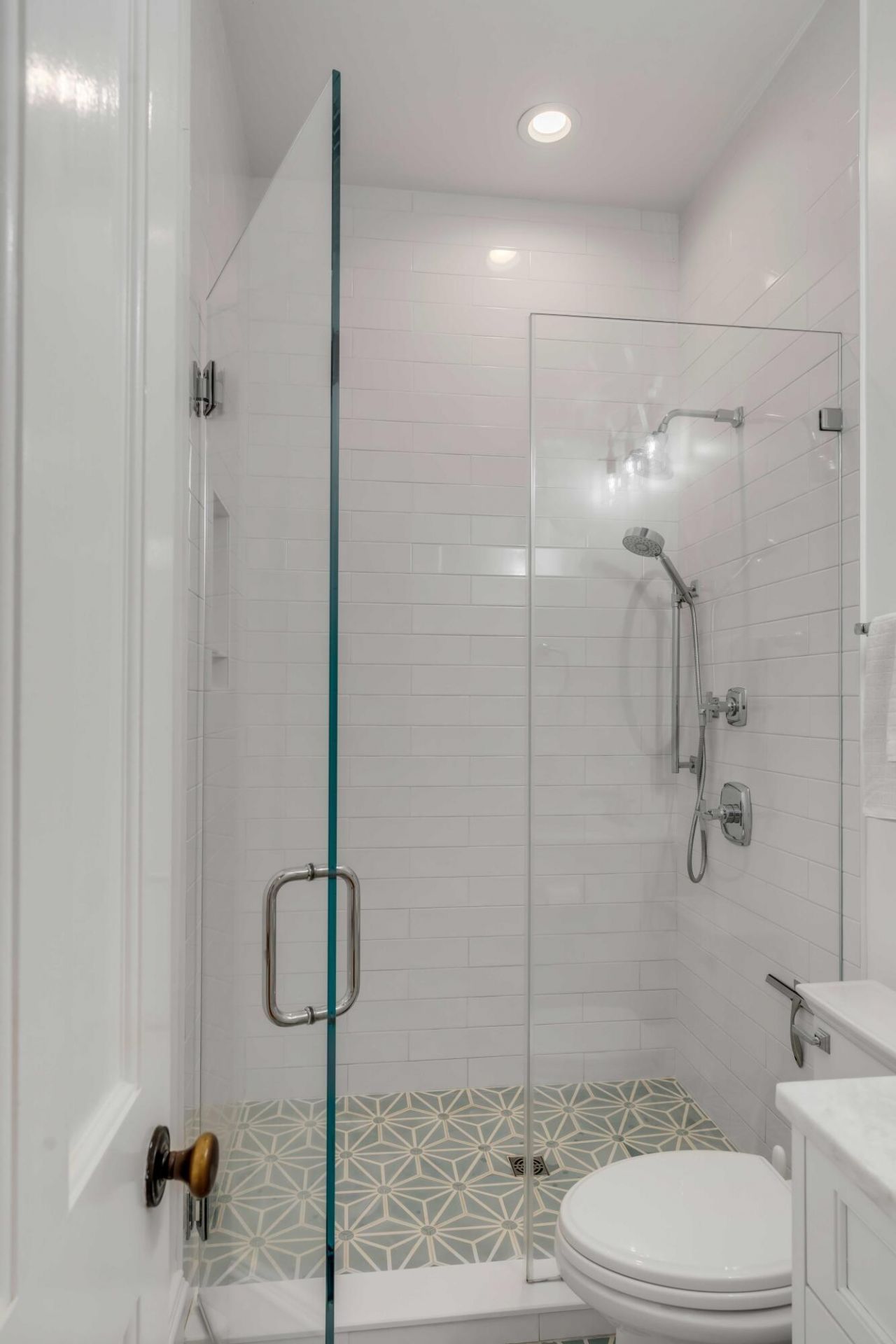 904 Middle Street Photo 38