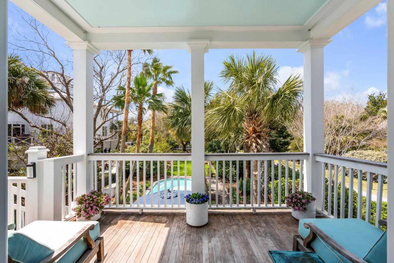 904 Middle Street Photo 45