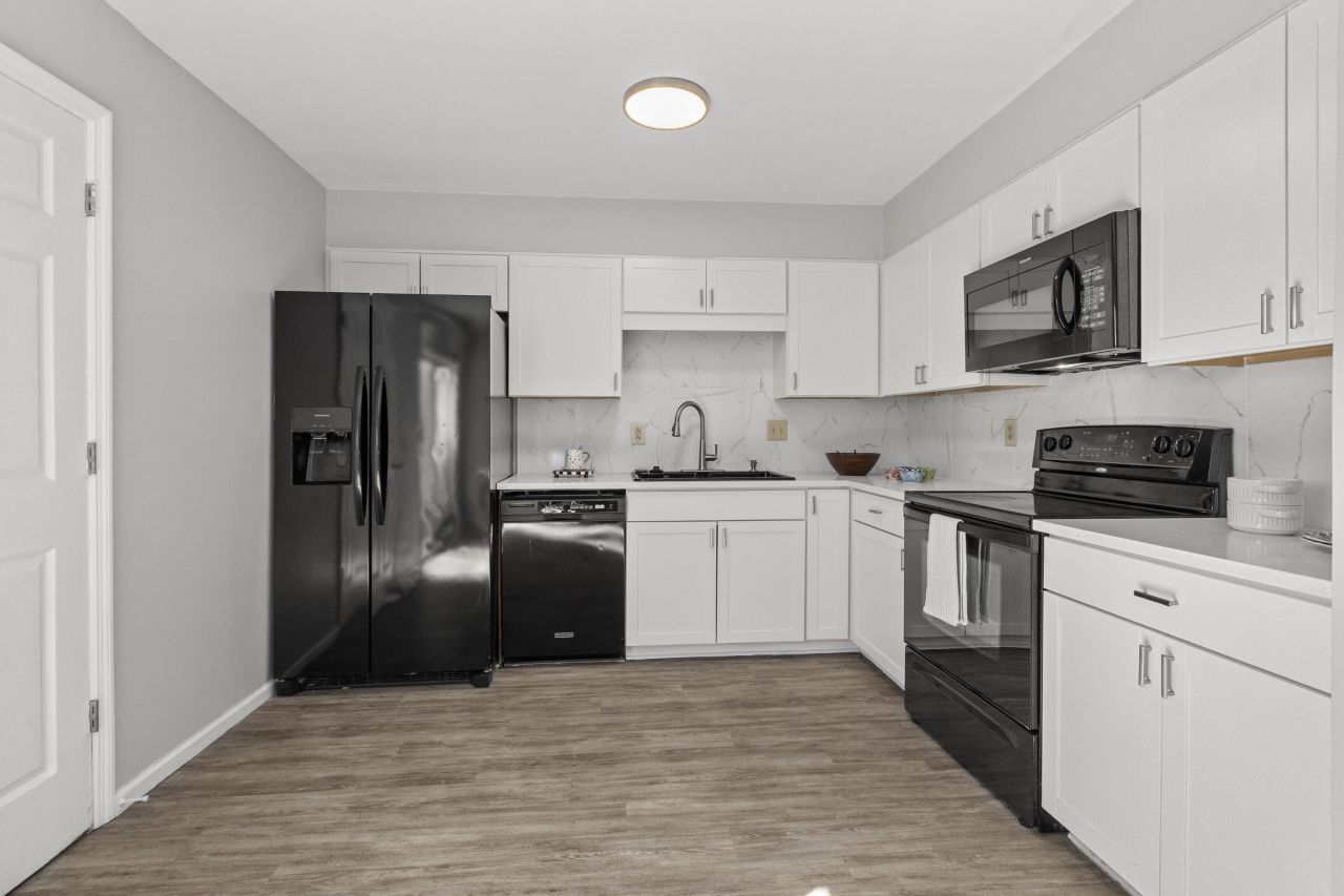 7839 Sandida Court Photo 10