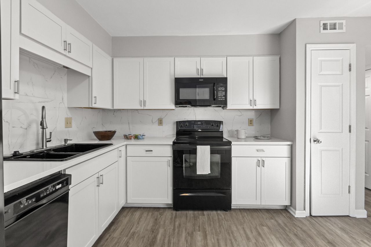 7839 Sandida Court Photo 29