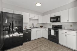 7839 Sandida Court photo 4