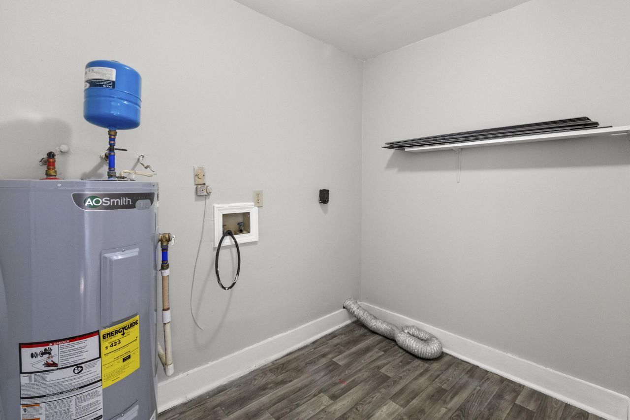 7839 Sandida Court Photo 41