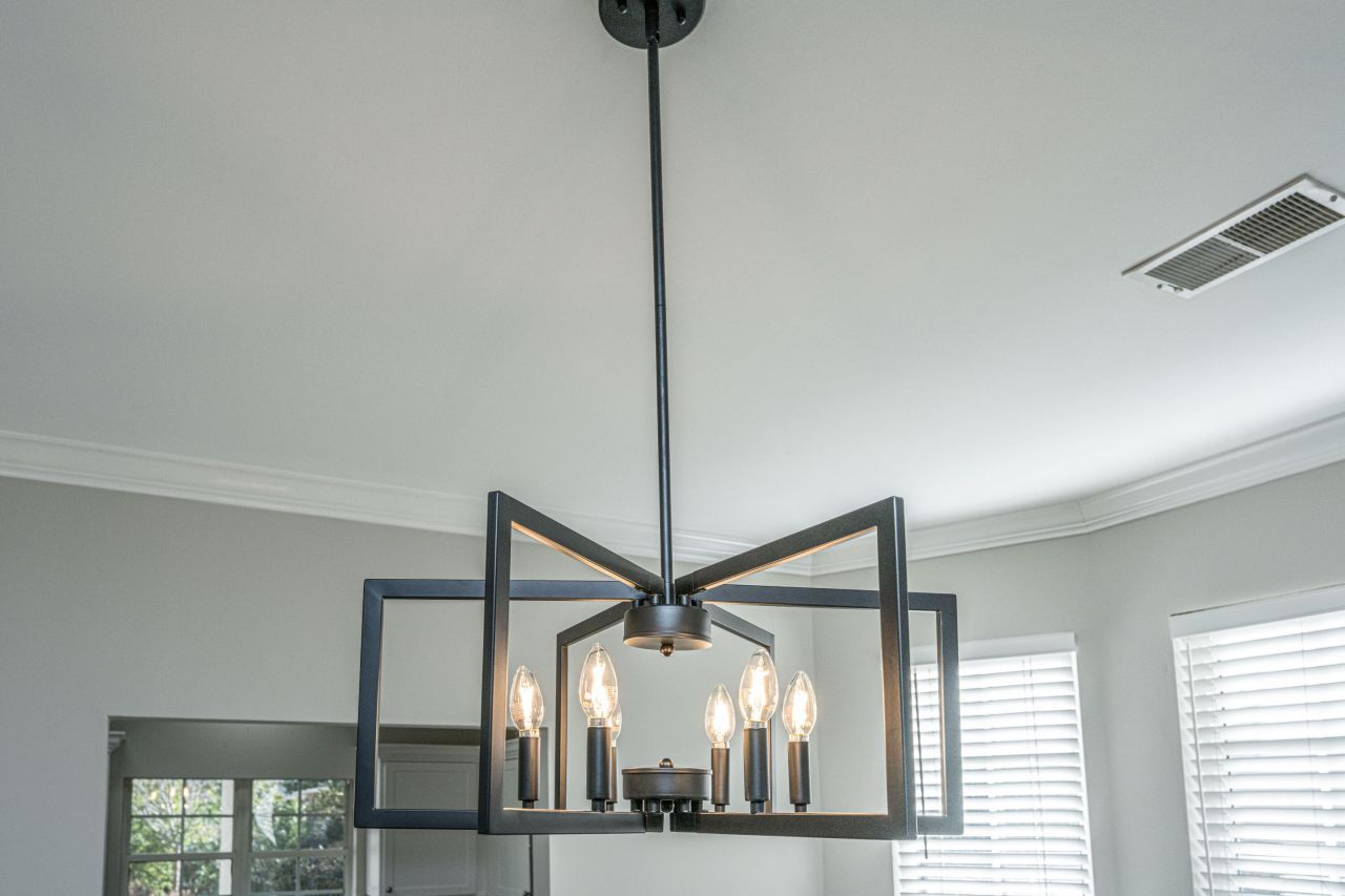 2453 Fulford Court Photo 12