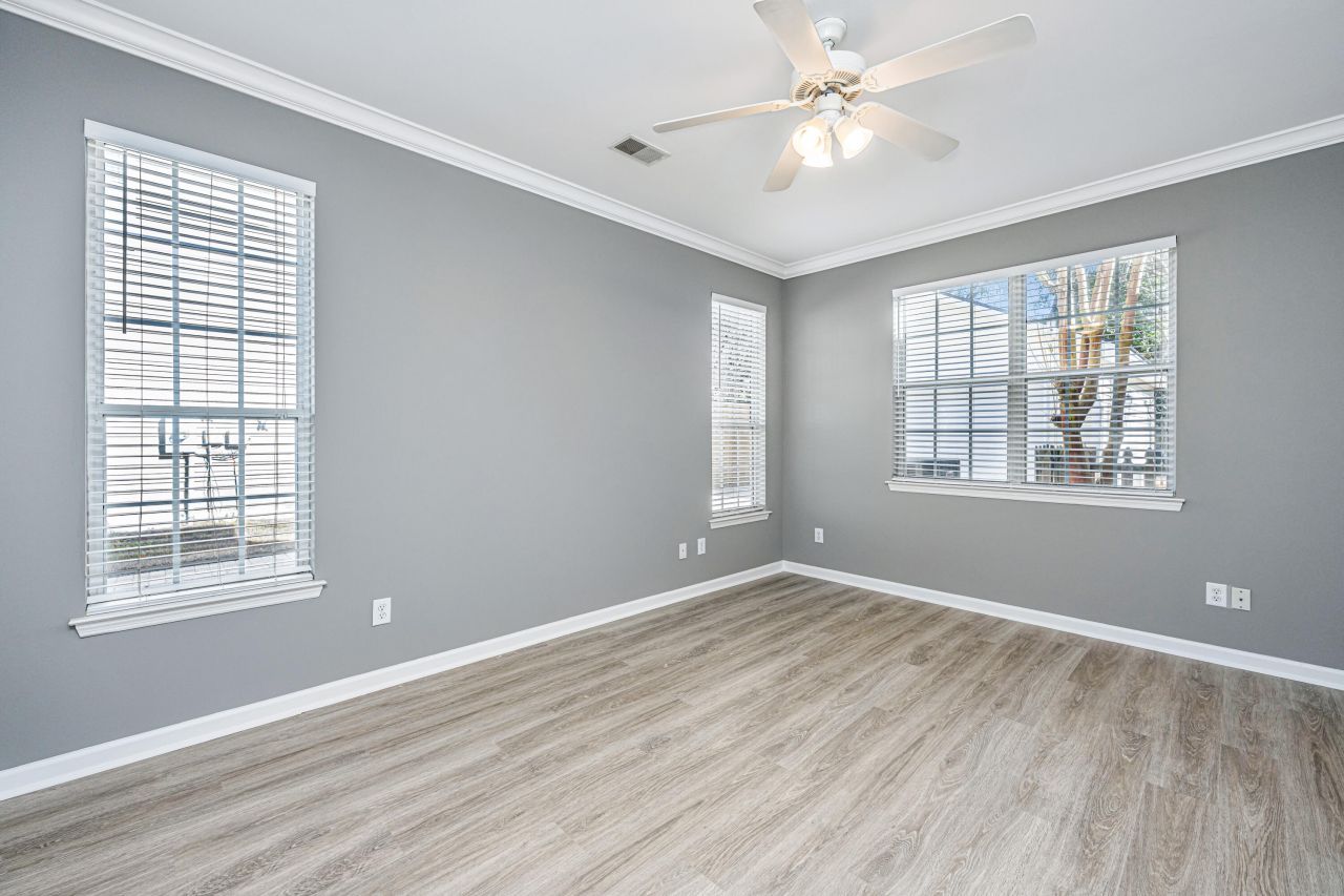 2453 Fulford Court Photo 20