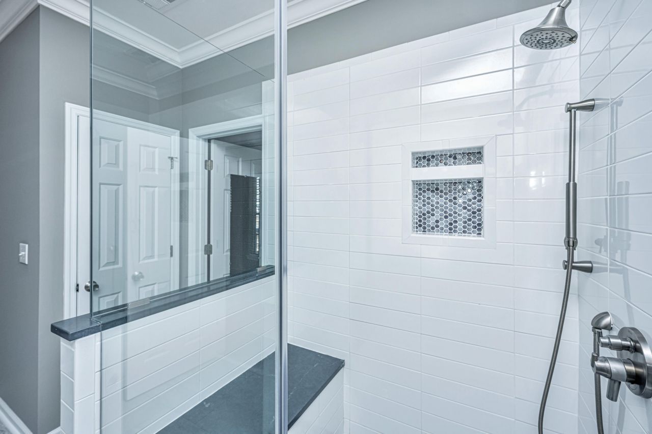 2453 Fulford Court Photo 25