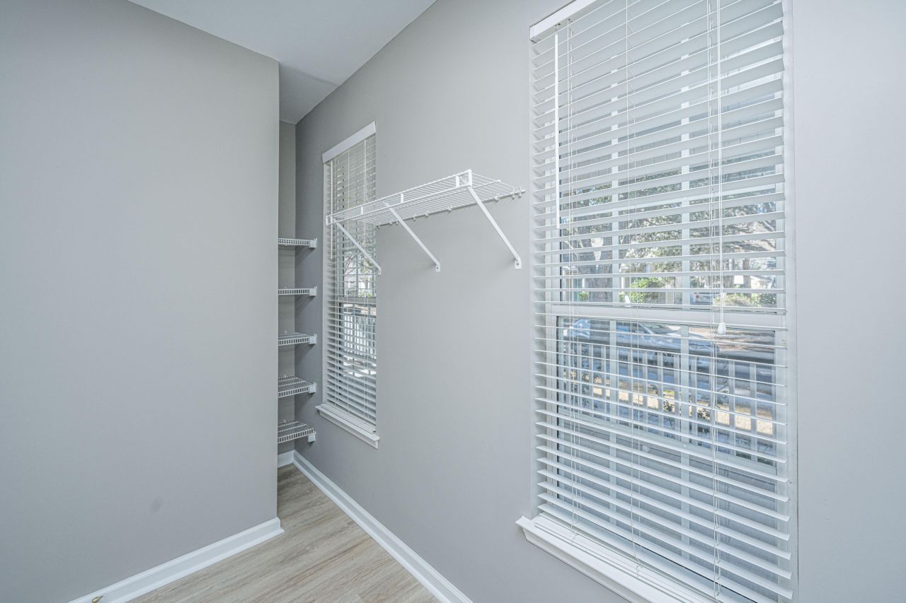 2453 Fulford Court Photo 27