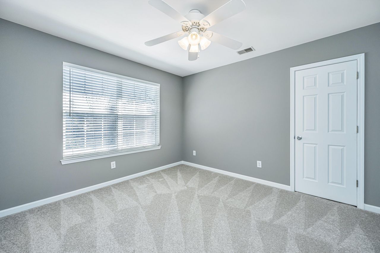 2453 Fulford Court Photo 28