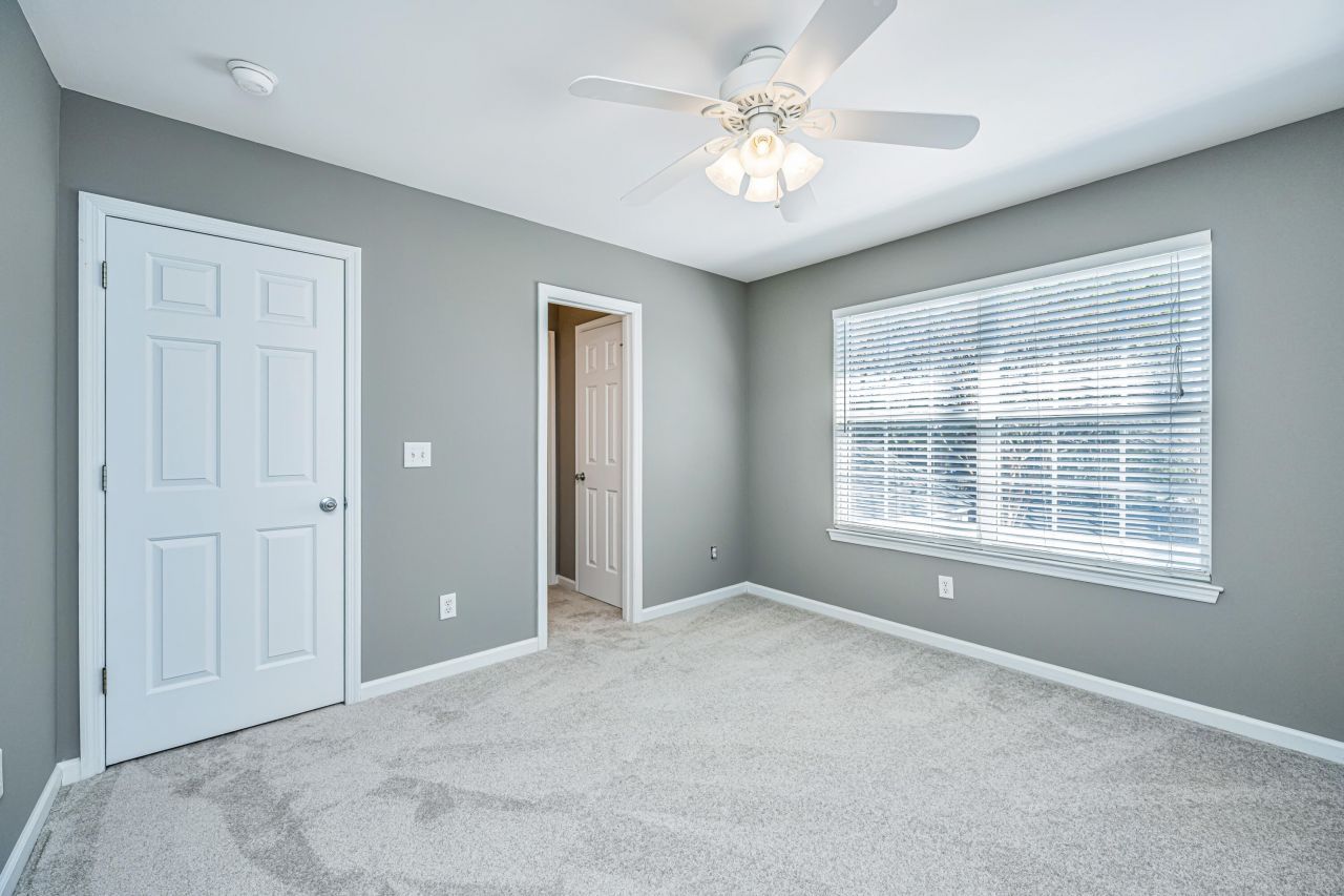 2453 Fulford Court Photo 29