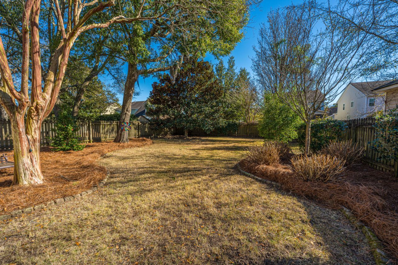 2453 Fulford Court Photo 41