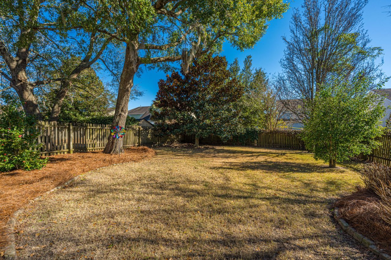 2453 Fulford Court Photo 42