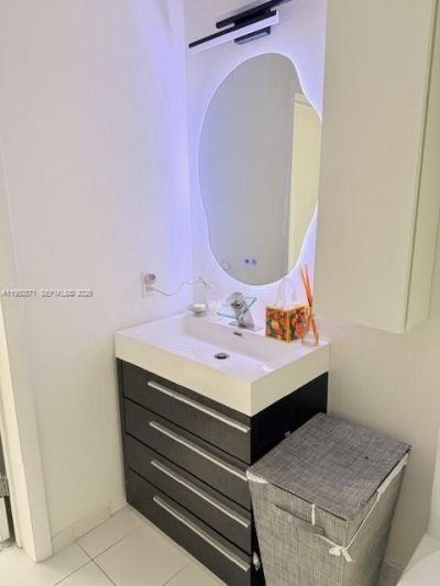 151 SE 1st St, Unit 3010, Miami, FL 33131 Photo