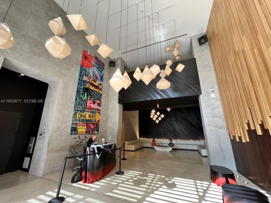 151 SE 1st St, Unit 3010, Miami, FL 33131 Photo