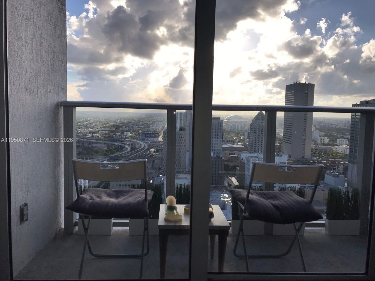 151 SE 1st St, Unit 3010, Miami, FL 33131 Photo