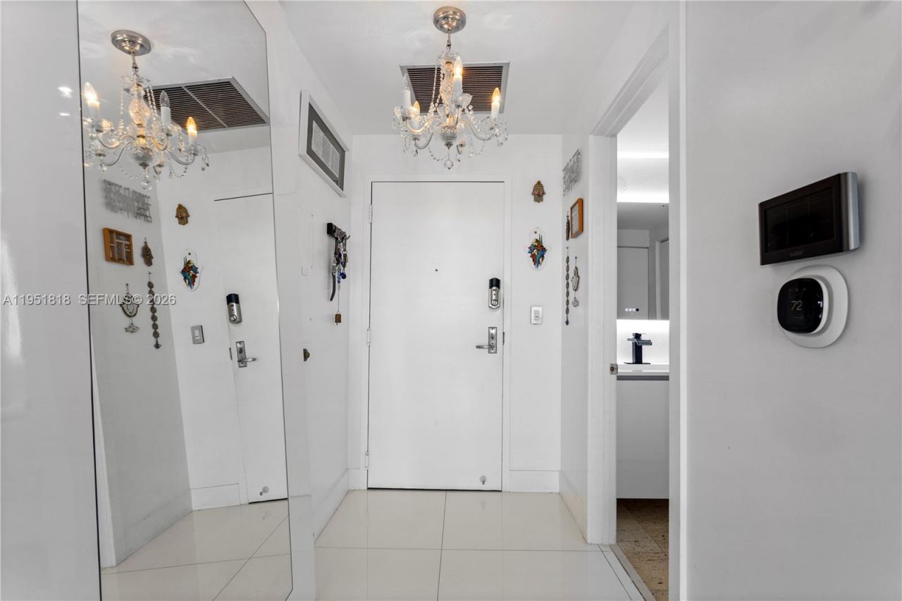 7901 Hispanola Ave, Unit 902, North Bay Village, FL 33141 Photo