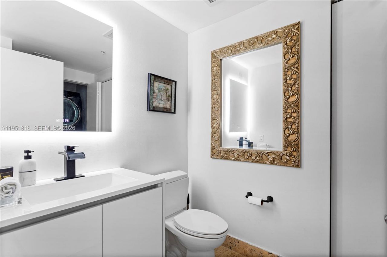 7901 Hispanola Ave, Unit 902, North Bay Village, FL 33141 Photo