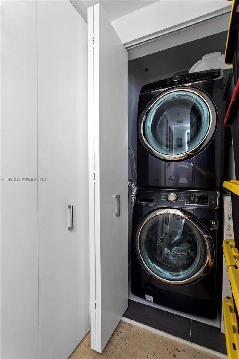 7901 Hispanola Ave, Unit 902, North Bay Village, FL 33141 Photo