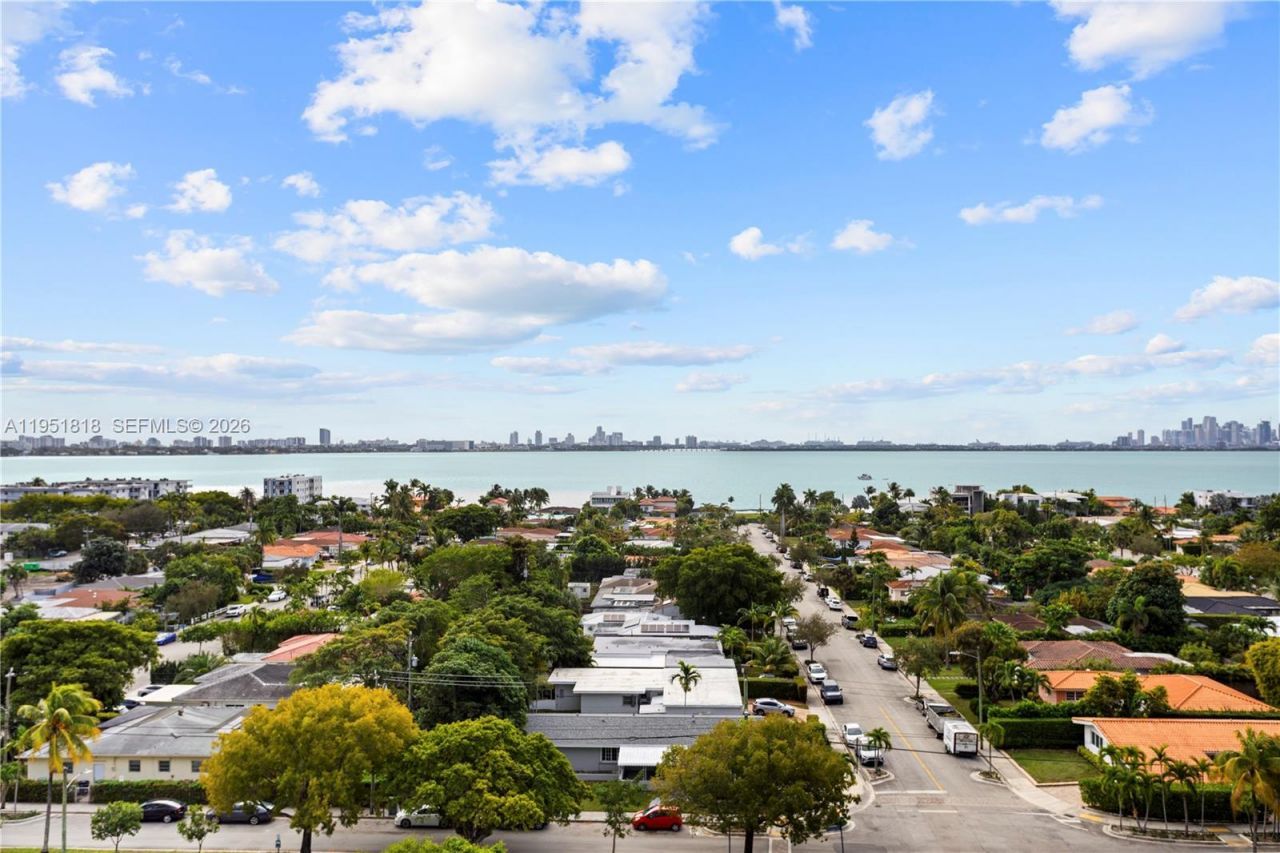 7901 Hispanola Ave, Unit 902, North Bay Village, FL 33141 Photo