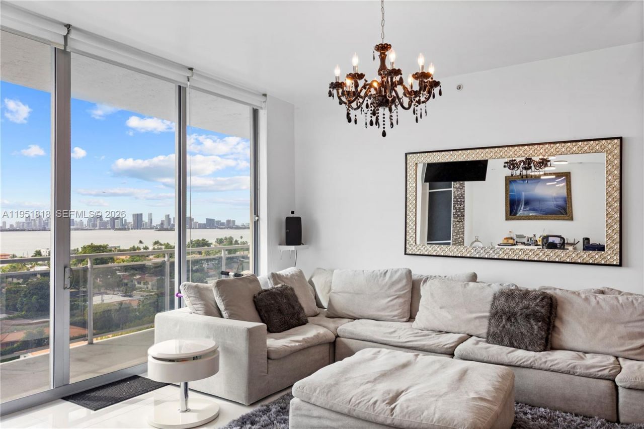 7901 Hispanola Ave, Unit 902, North Bay Village, FL 33141 Photo