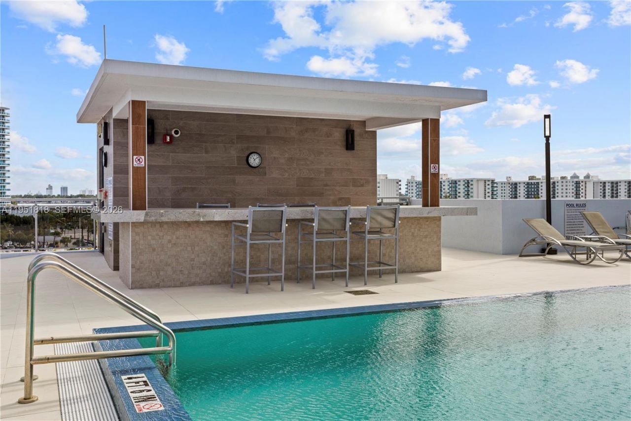 7901 Hispanola Ave, Unit 902, North Bay Village, FL 33141 Photo