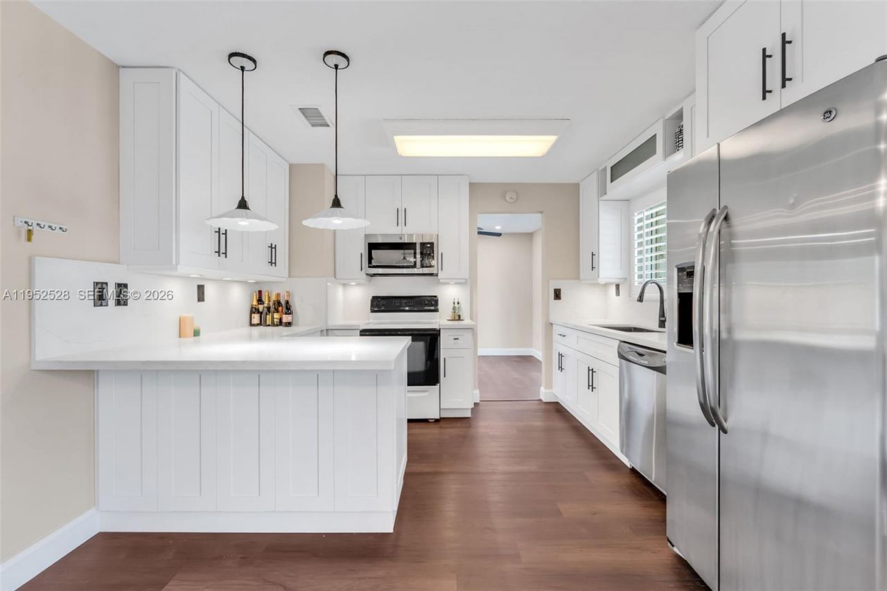 9567 SW 59th Ter, Miami, FL 33173 Photo