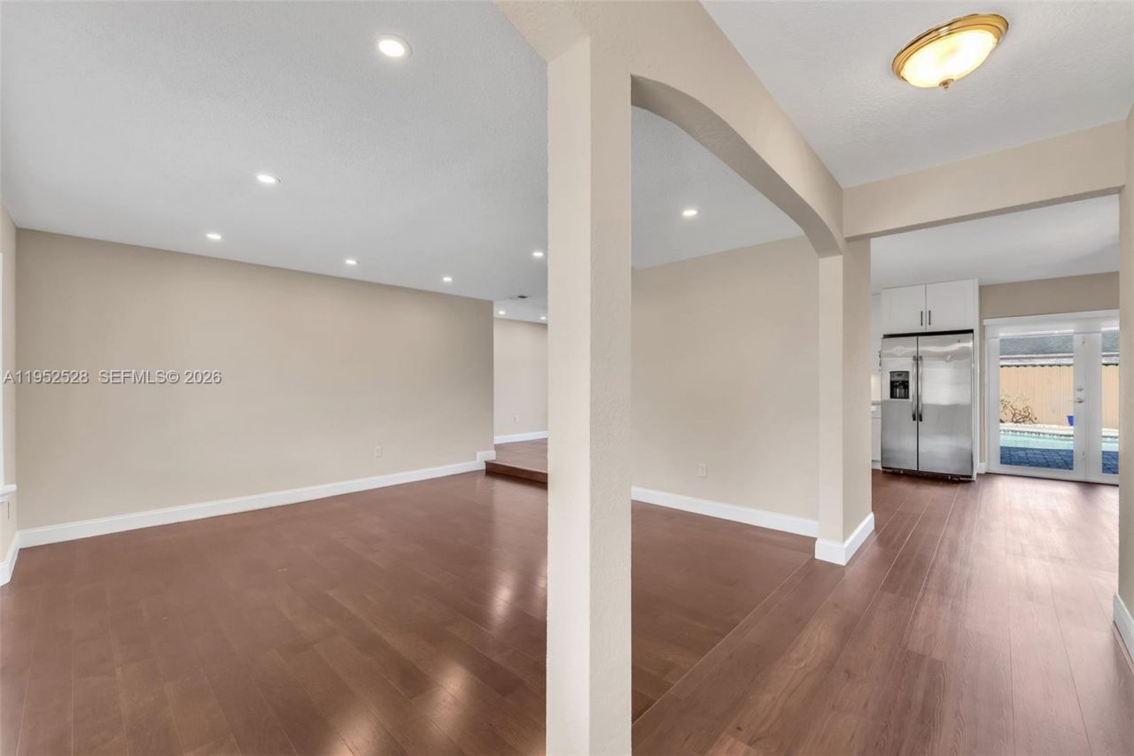 9567 SW 59th Ter, Miami, FL 33173 Photo