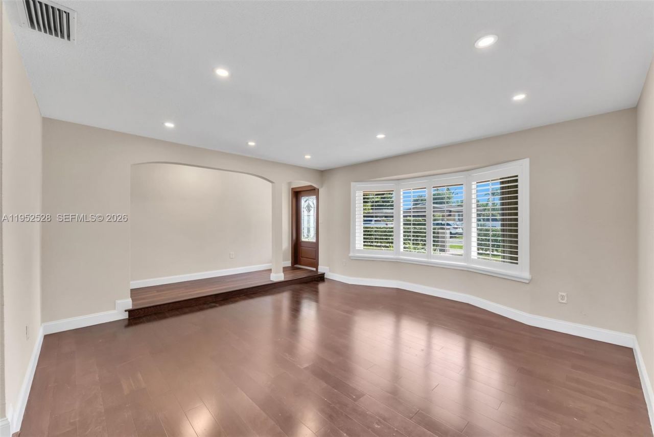 9567 SW 59th Ter, Miami, FL 33173 Photo